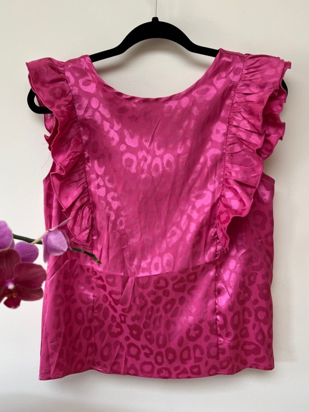 Women's Fuchsia Ruffle Sleeveless Top